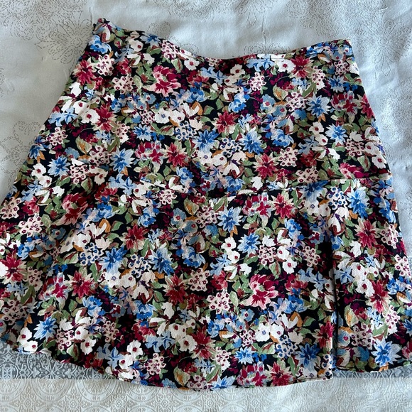 Sézane Nour Floral Mini Skirt - Picture 2 of 8